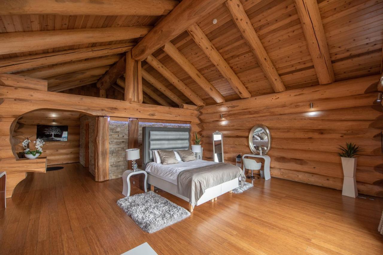 The Log Cabins At The Vu باثغيت المظهر الخارجي الصورة